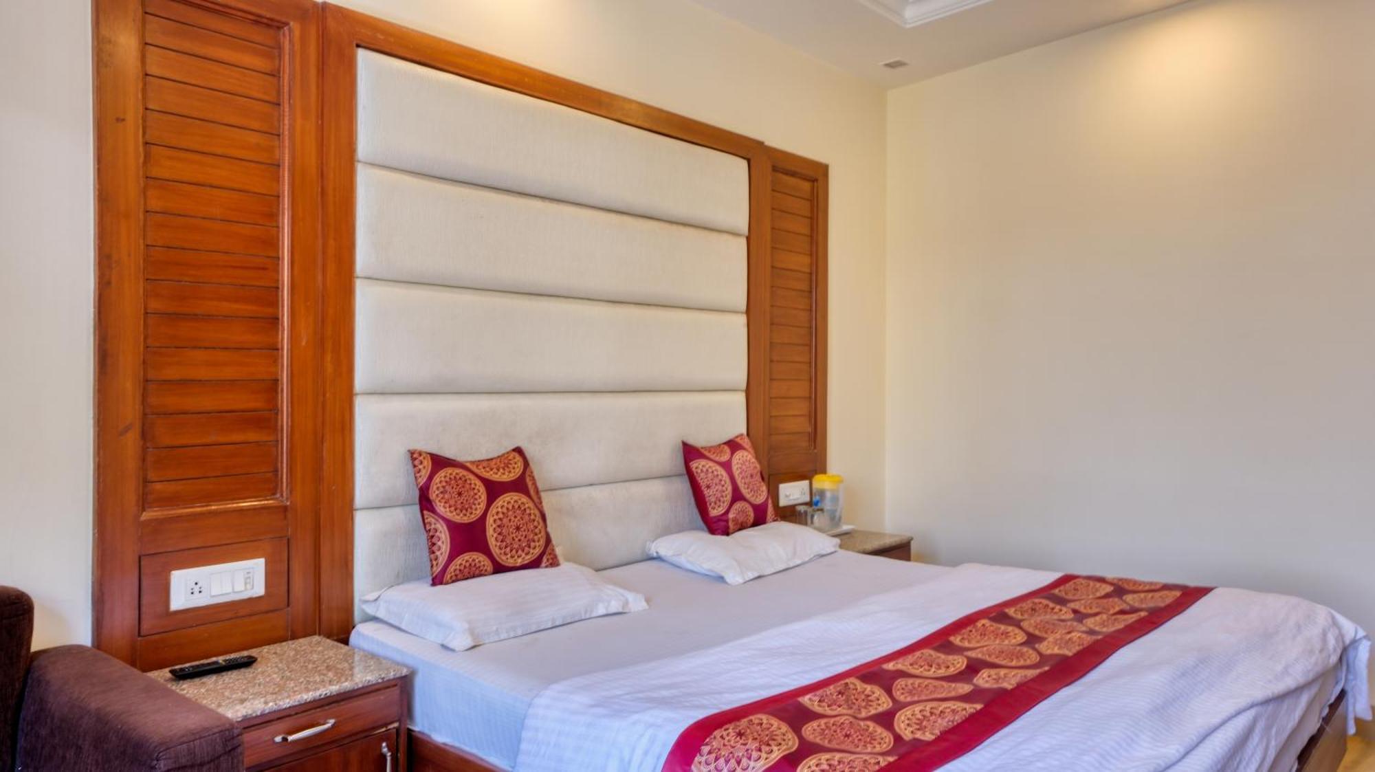Basera Hotel Mussoorie Buitenkant foto